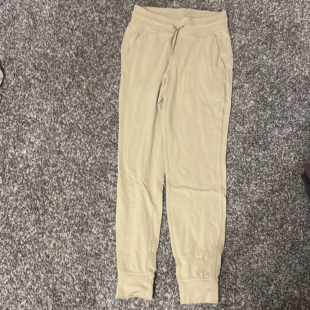 Ready to rulu jogger size 4